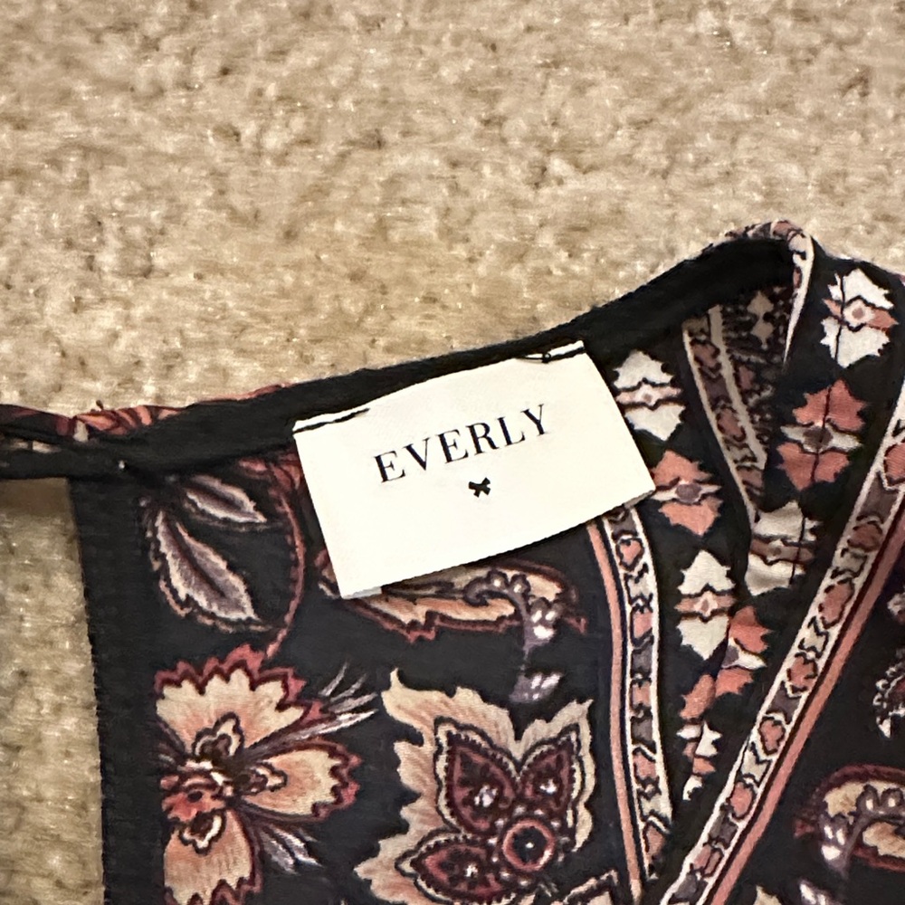 Everly Floral Print V-Neck Long Sleeve  Romper - Picture 3 of 5